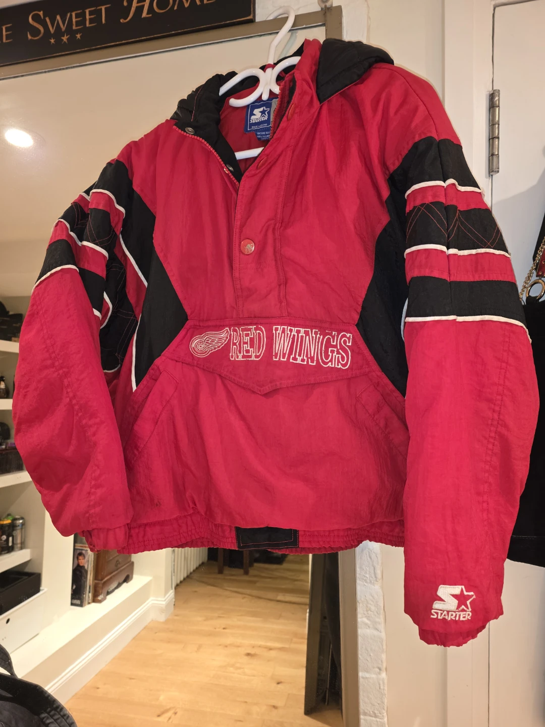 Vintage 1990s Detroit Red Wings Starter "Center Ice" Puffer