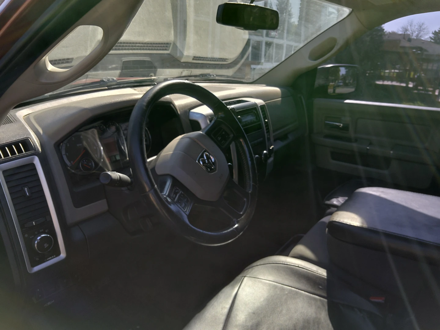 2012 Ram 1500 - photo 2
