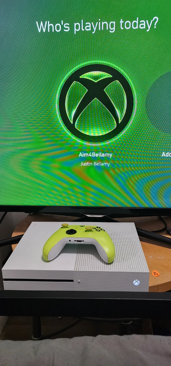Xbox One S Console with Controller