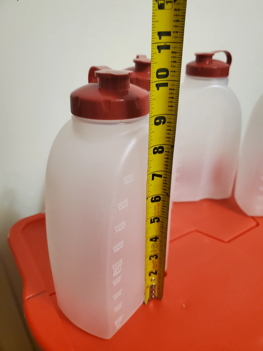 Set of 4 Tupperware Plastic Beverage Jugs - photo 5