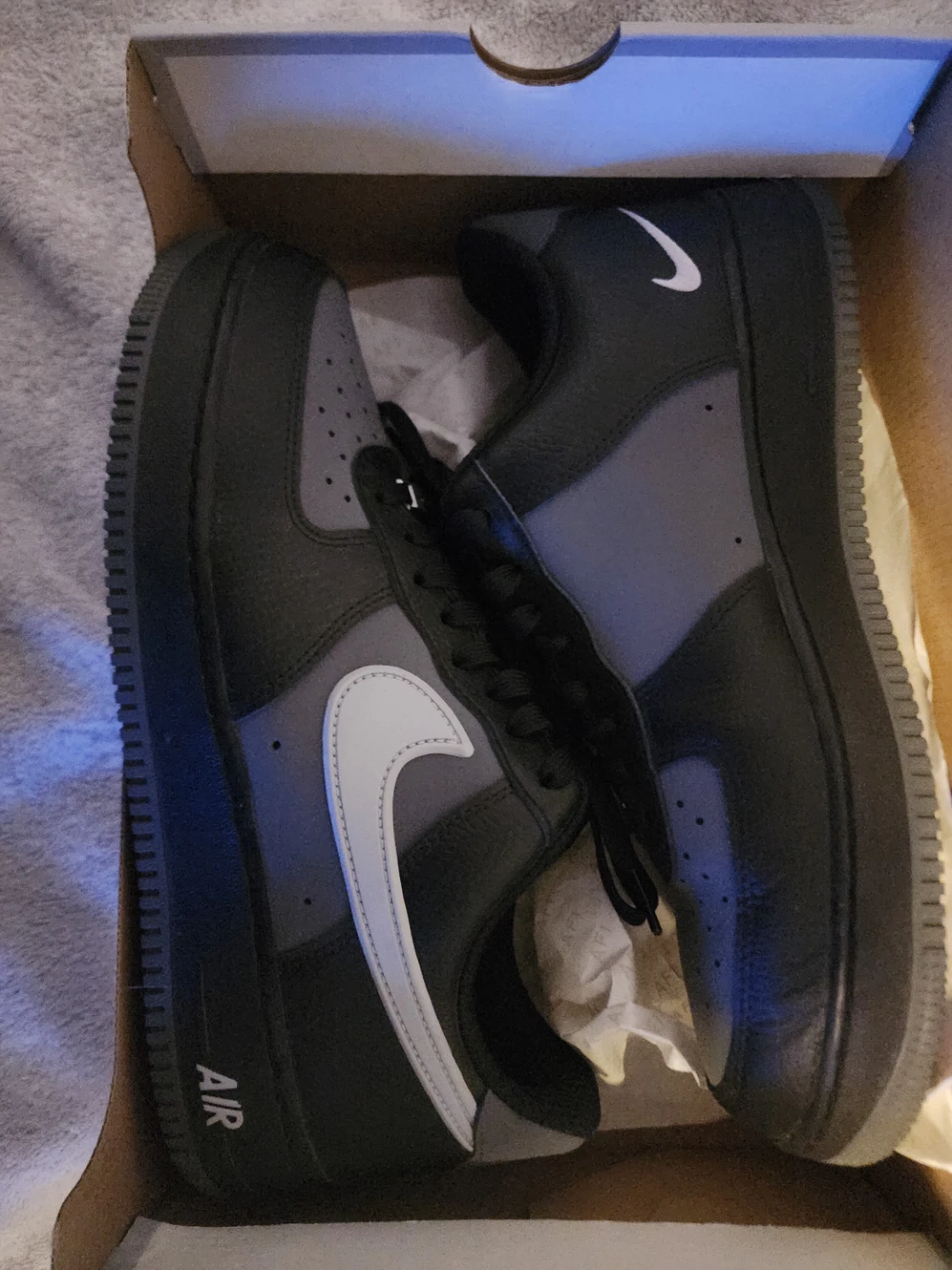 Like new mens Air force ones '07 LV8 - photo 2