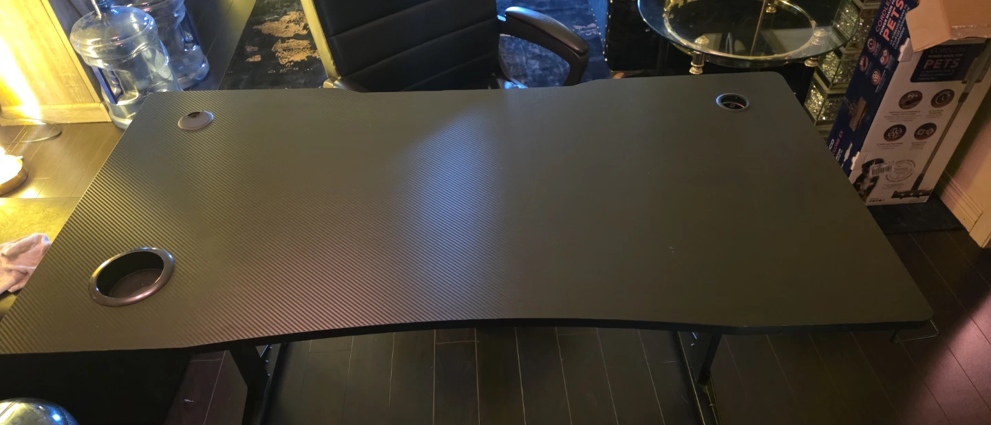 Gaming Desk with Carbon Fibre Finish with computer chair