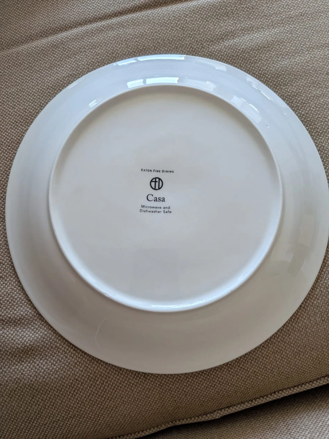 Move out sale: Set of 8 Eaton Fine Dining Casa White Plate - photo 3