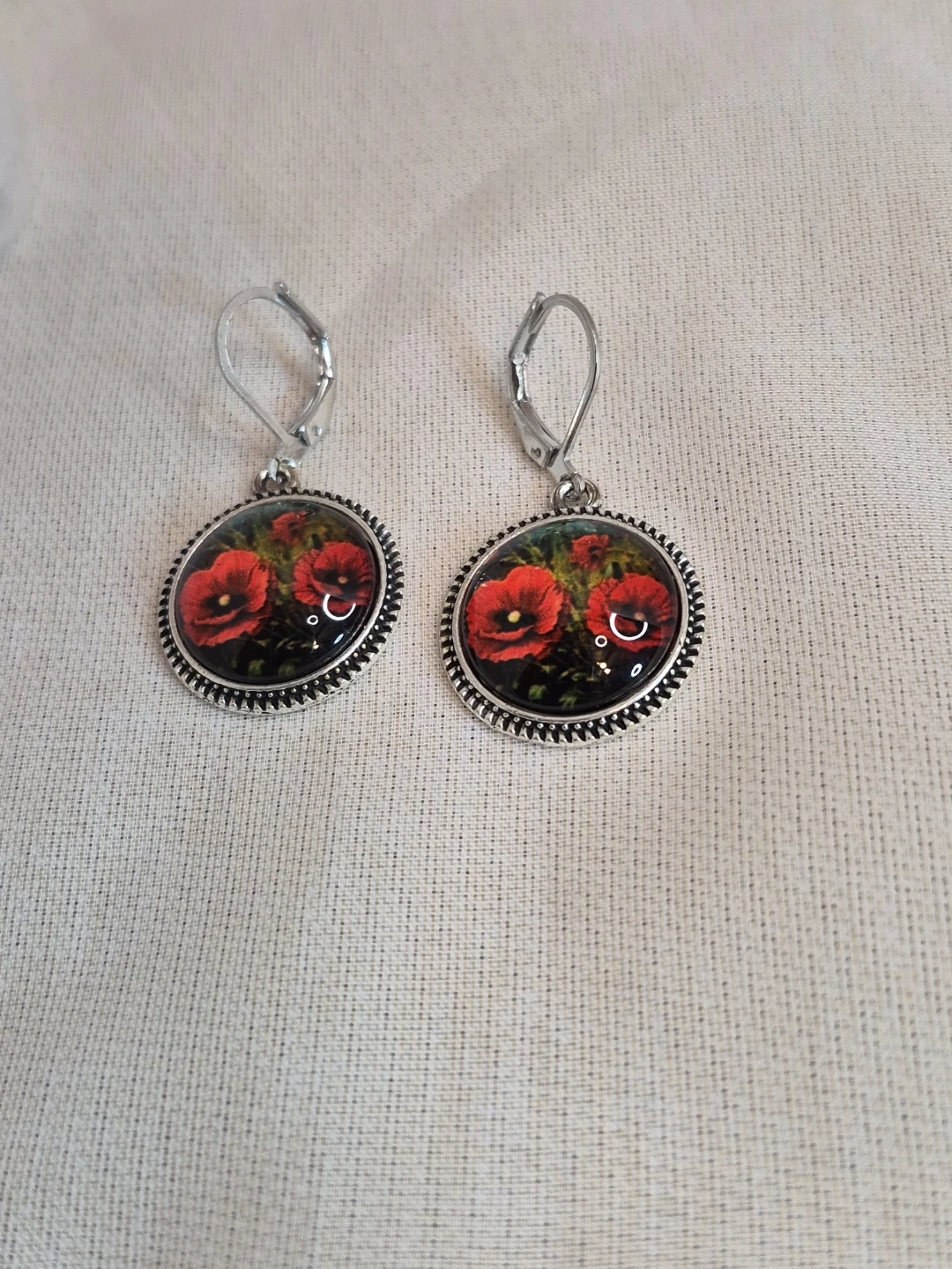 Beautiful Poppy Fashion Earrings