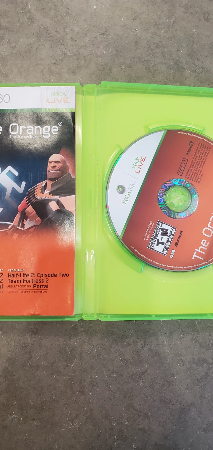 The Orange Box for Xbox 360 - photo 2