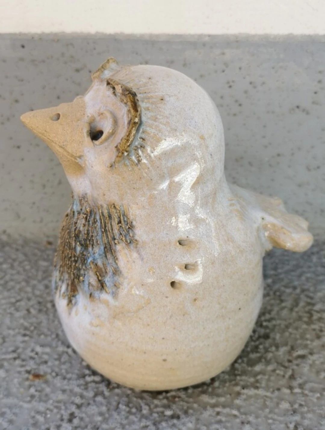 Vintage Art Pottery Bird – Signed Artisan Piece - photo 2