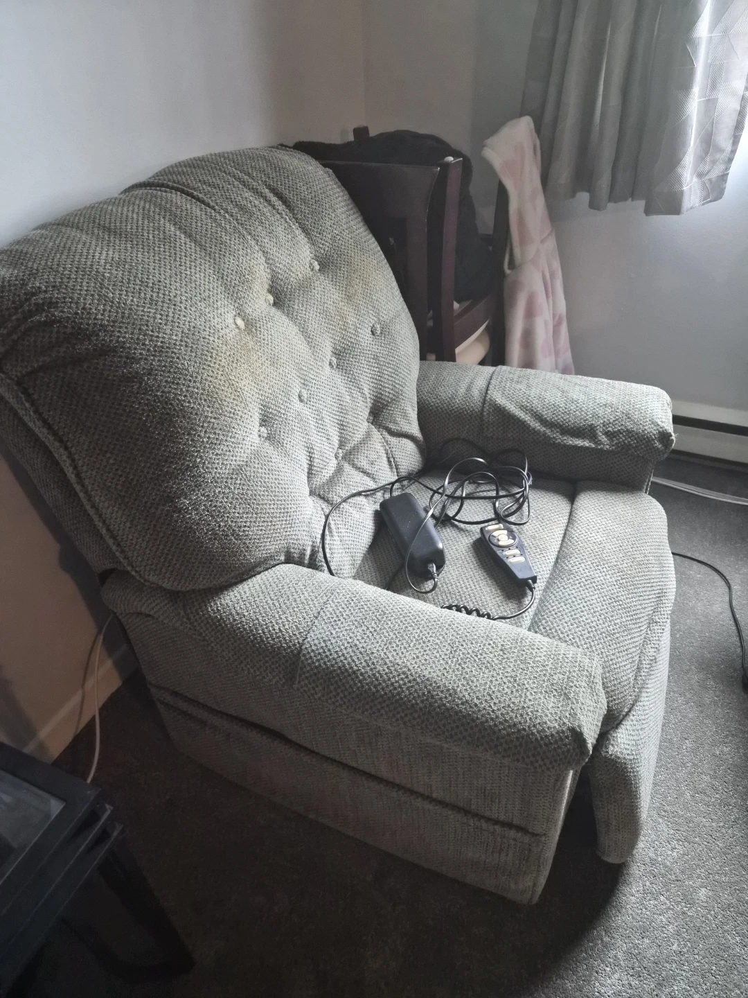 Power Lift Recliner with Heat and Massage