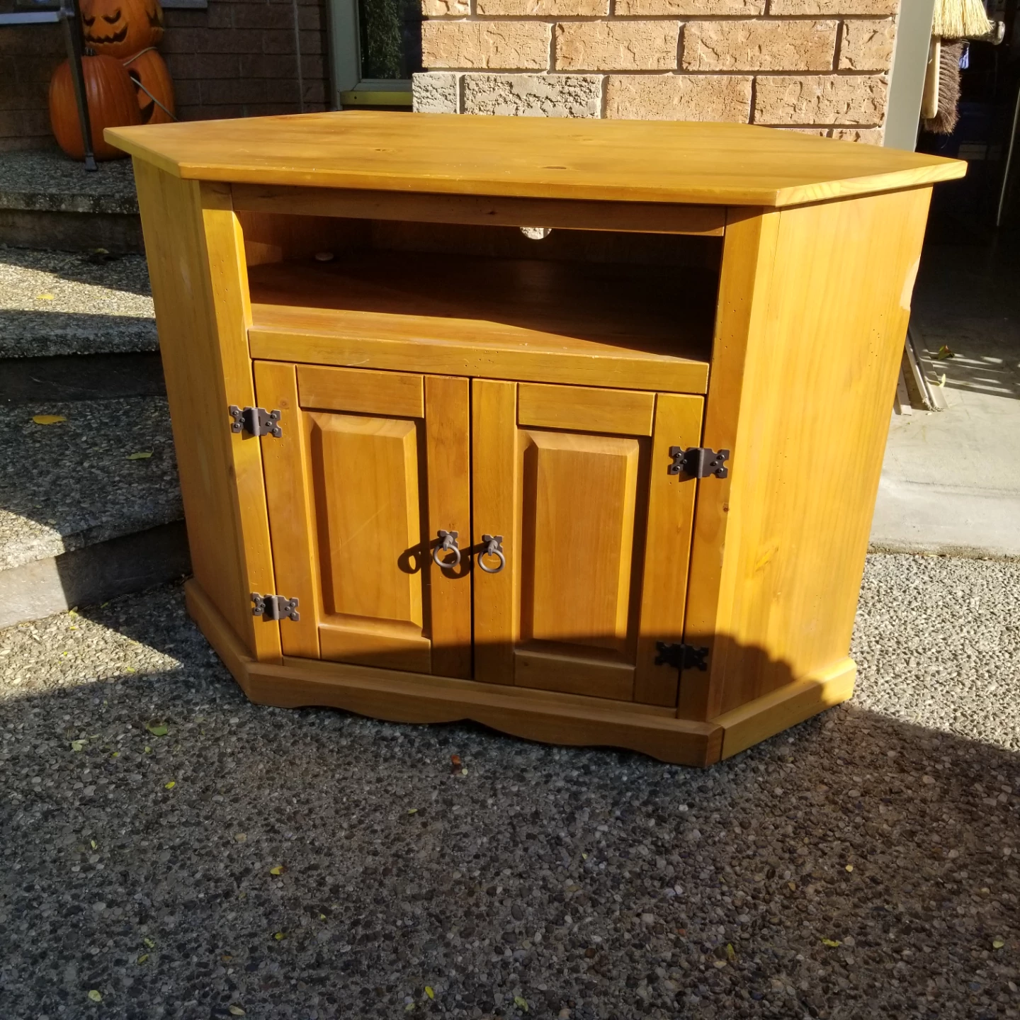 Rustic Pine TV Cabinet - photo 3