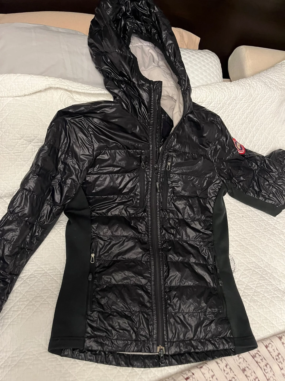 Canada Goose HyBridge Lite Hooded Jacket