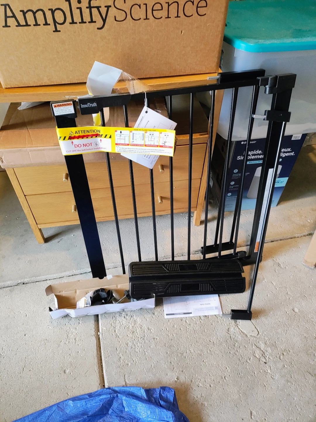 InnoTruth 29.6-39.1 in Wide Baby Gate for Stairs, Black - photo 3