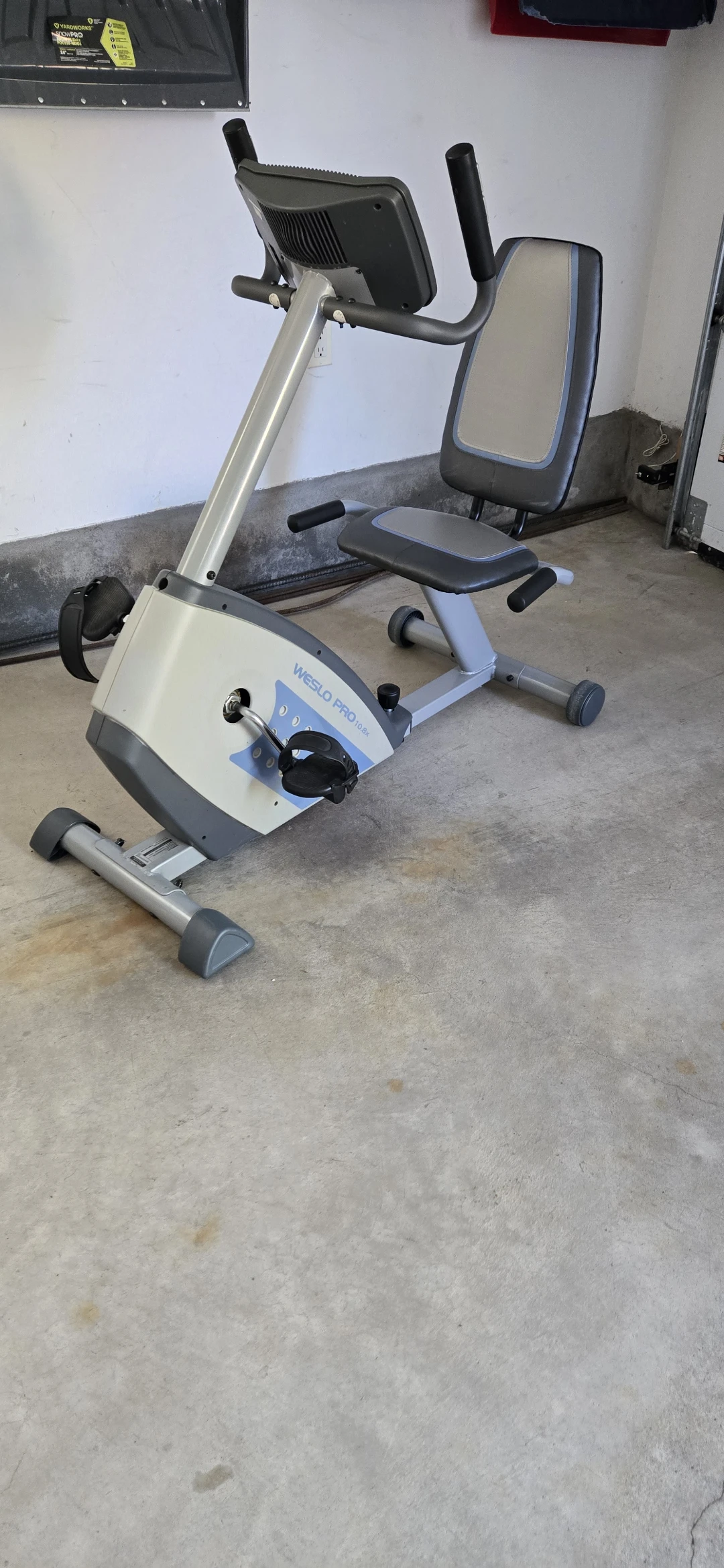 Weslo Pro 10.8x Recumbent Exercise Bike