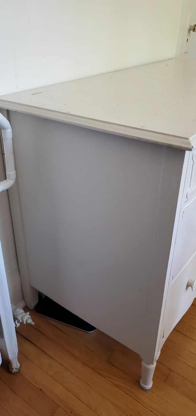 White wooden dresser - photo 5