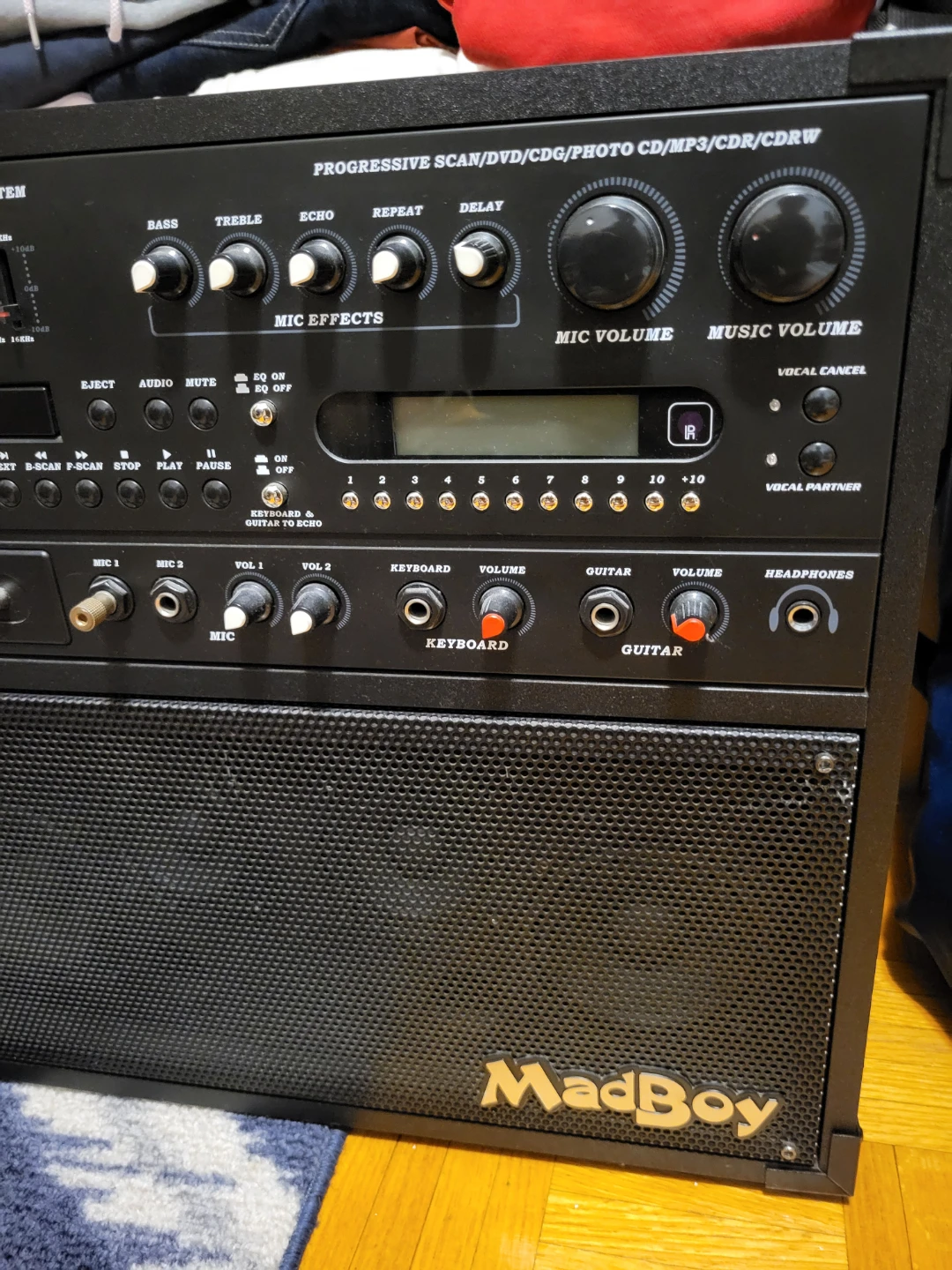 MadBoy Boomer Multi-Format Karaoke System - photo 3