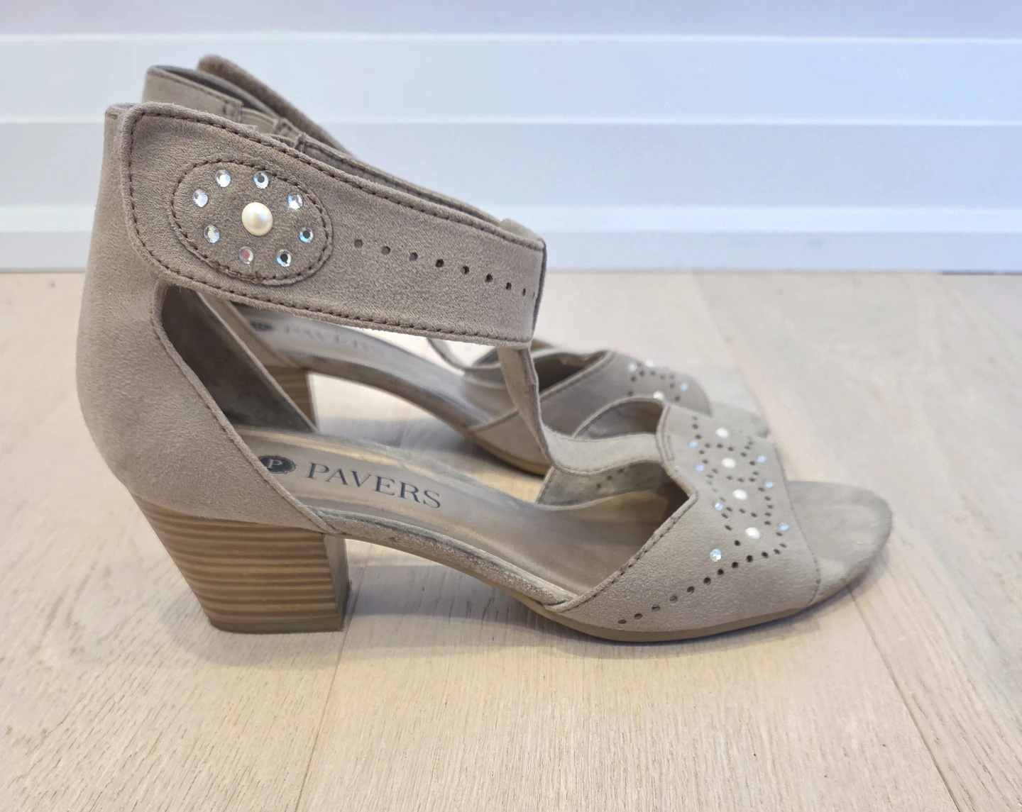 Pretty Pavers Suede Sandals - photo 2