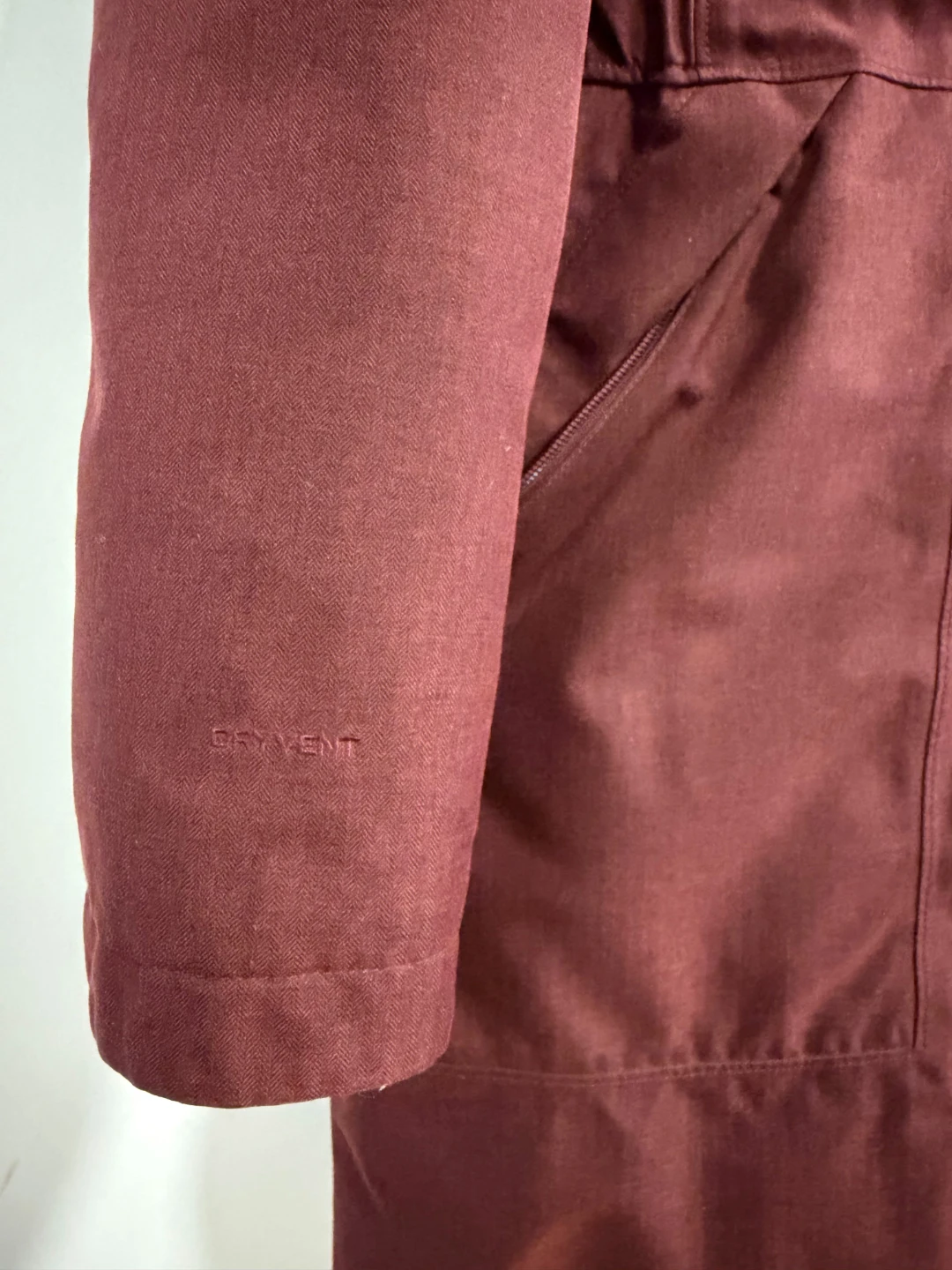 Women’s Medium North Face Arctic Parka in red - Winter Jacket - photo 2