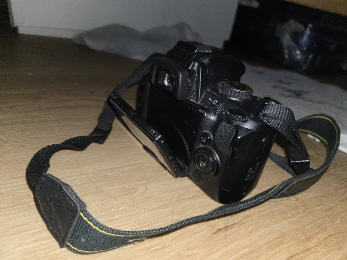 Nikon D5000 Camera Body - photo 3