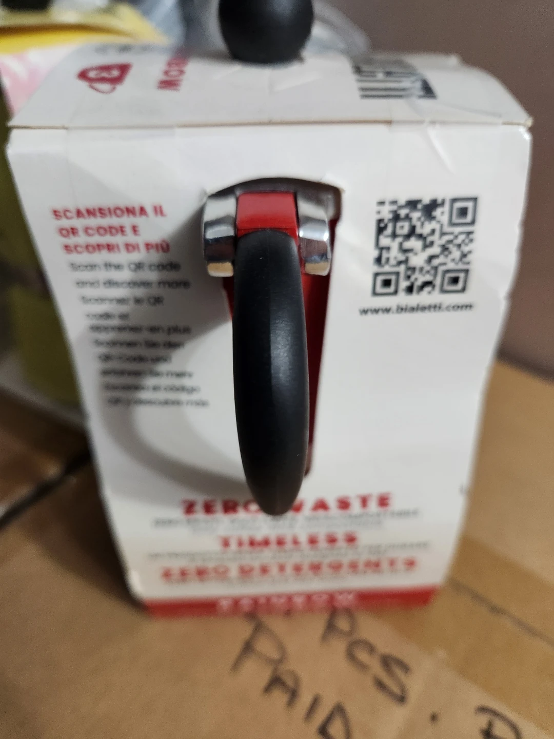 Bialetti Rainbow Moka Pot 3-Cup Red - photo 3