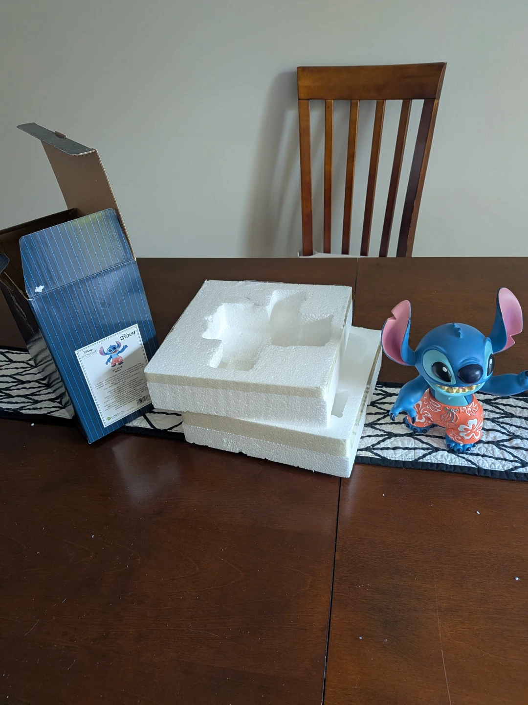 Disney Showcase Collection Stitch Figurine