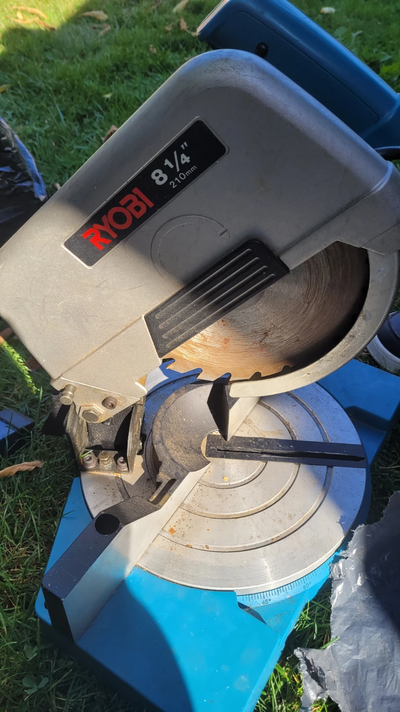 Ryobi saw