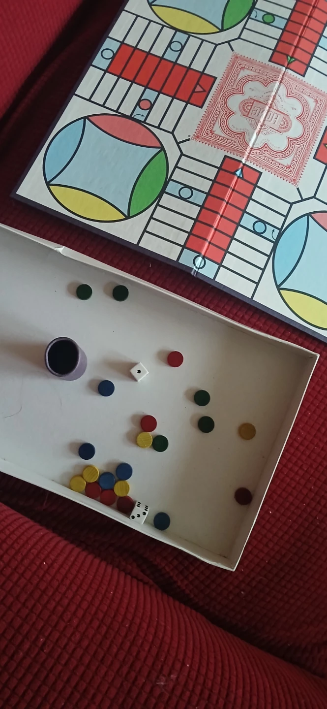 Milton Bradley Parcheesi Board Game - photo 3