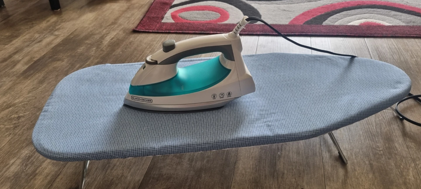 Steam iron with table iron stand