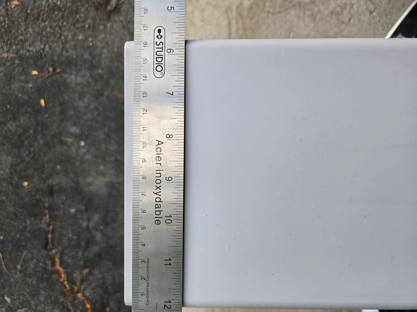 White plastic storage lockers - photo 5