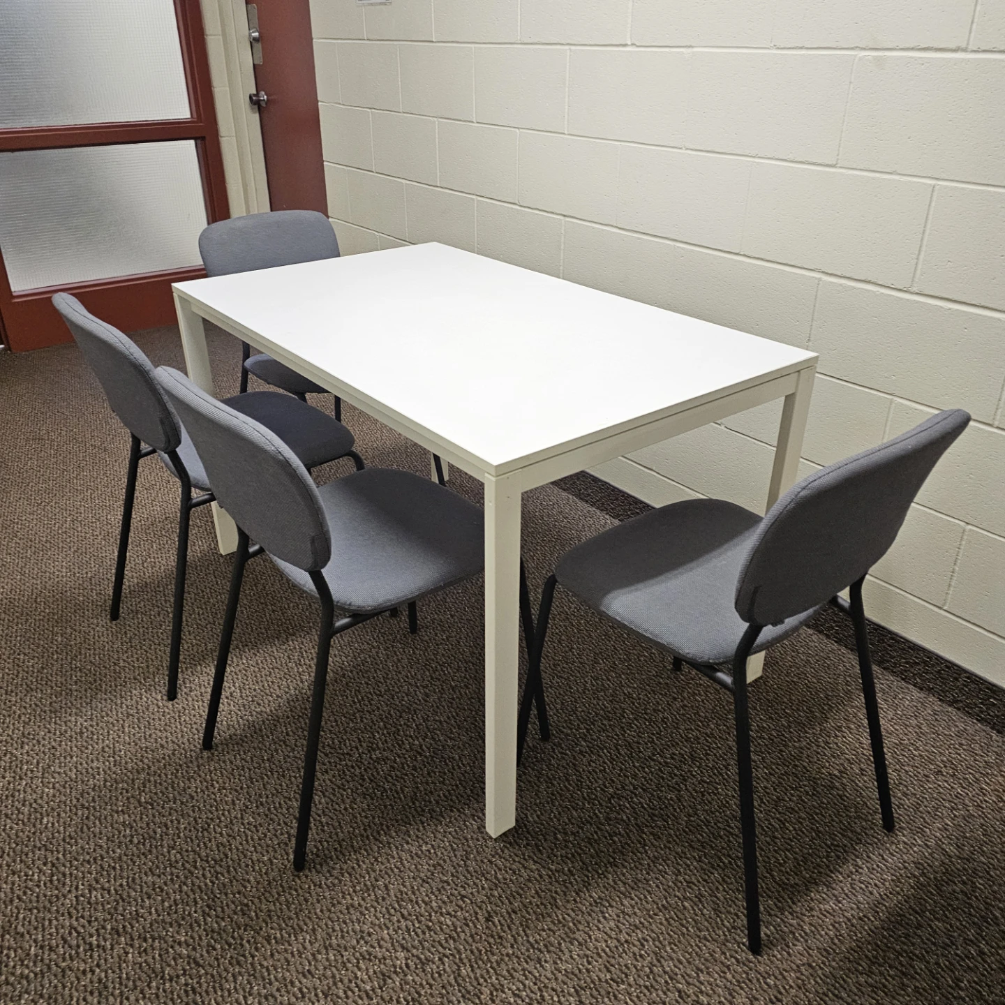 ▶️Delivery Available: Dining table and 4 Chairs available - photo 3
