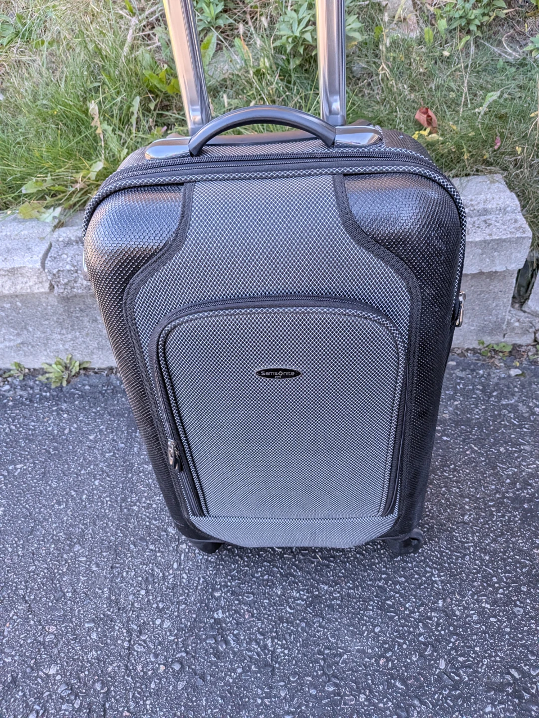 Samsonite 1910 Carry-On Suitcase