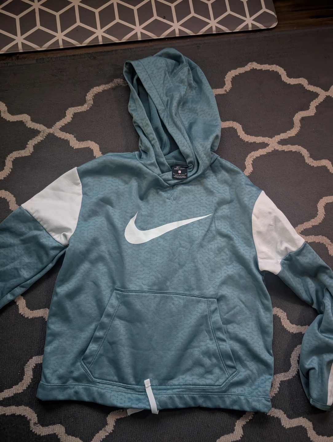 Nike Dri-FIT Pullover Hoodie - Size Large kids