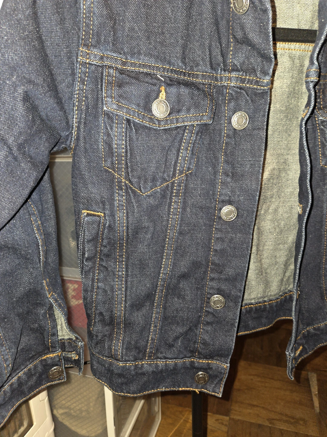 Old Navy Crop Denim Jacket in a Ladies M/8 - photo 4