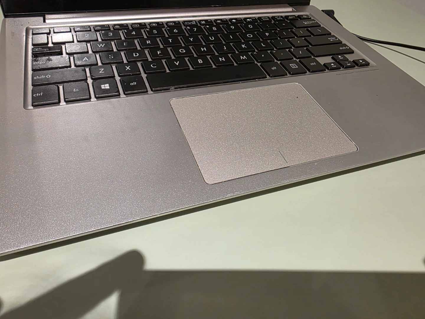 ASUS ZenBook UX303UB Laptop - photo 4