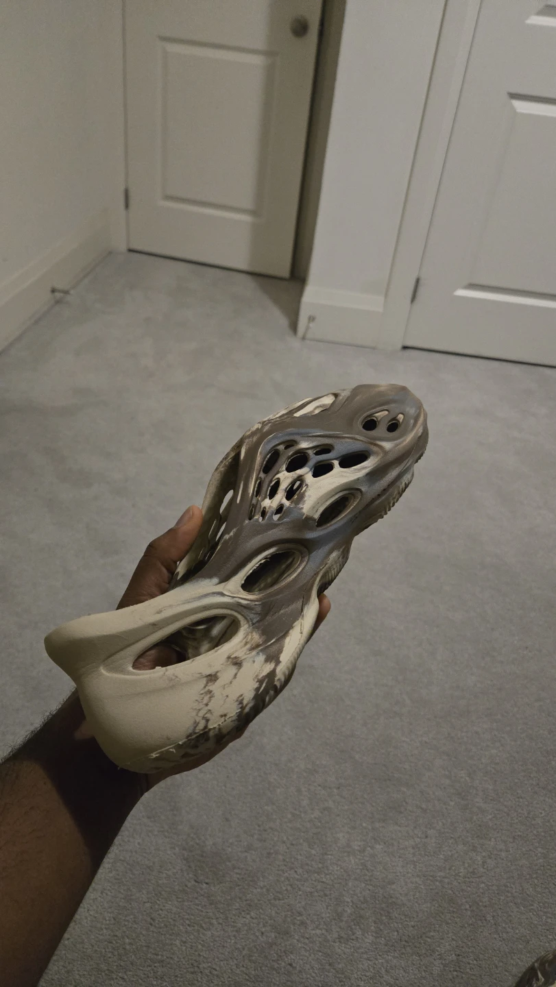 Adidas Yeezy Foam Runner MX Sand Grey - photo 5