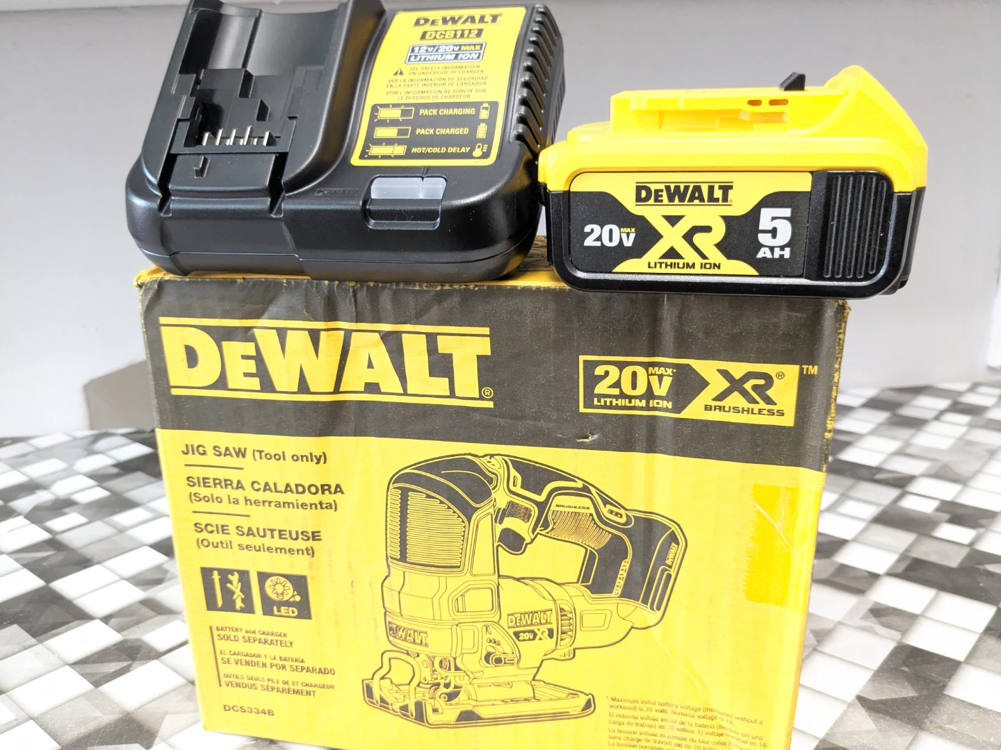 20V Max DeWalt XR Jigsaw Combo Kit - photo 3