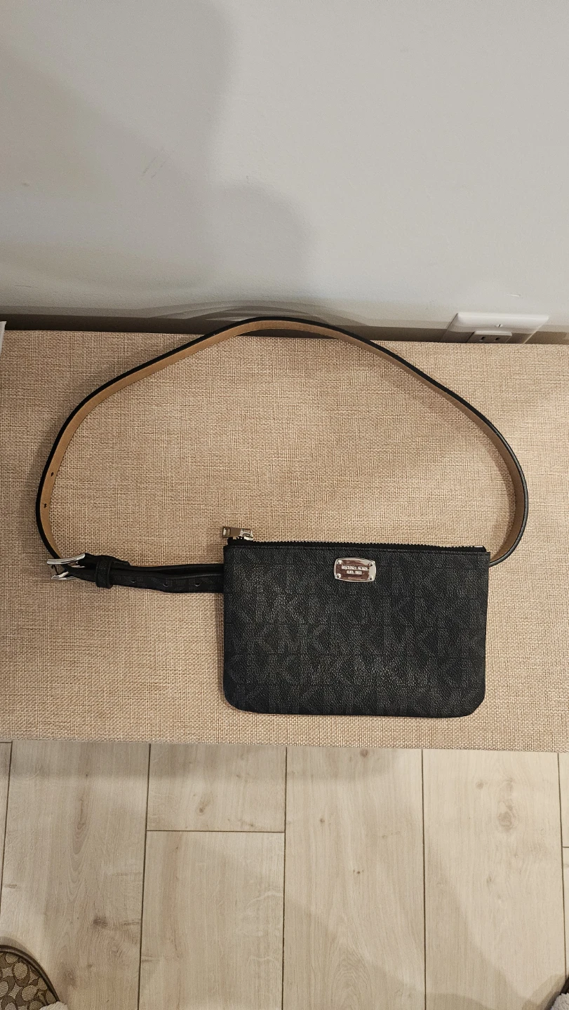 Michael Kors Signature Logo Crossbody Bag - photo 2