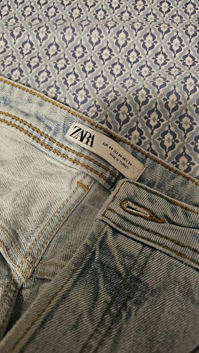 Two pairs of Men's ZARA distressed denim jeans - photo 5