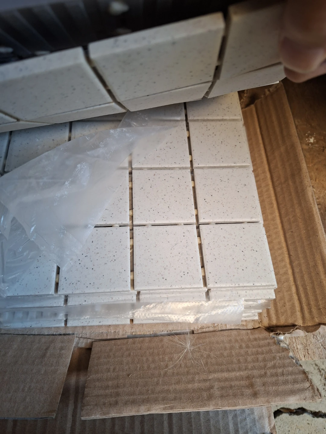 Off-white and grey speckled mosaic wall tiles - photo 2