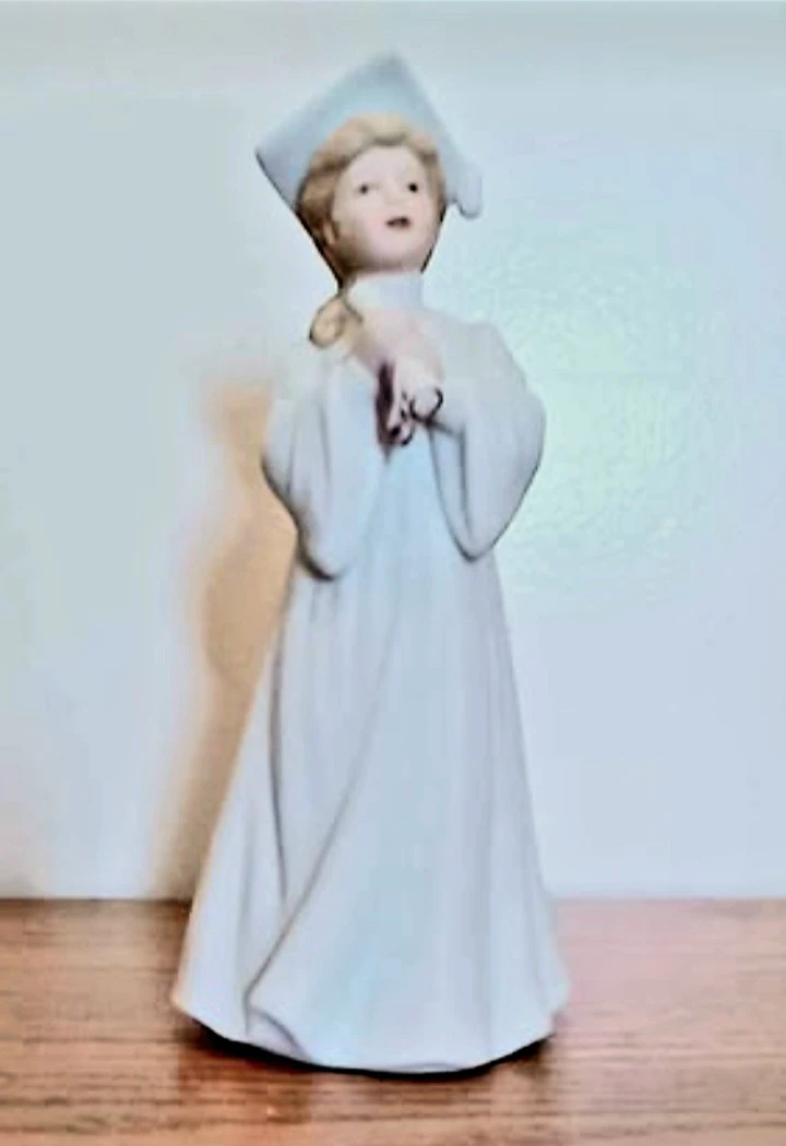 Graduation Day Treasured Memories Figurine - photo 3