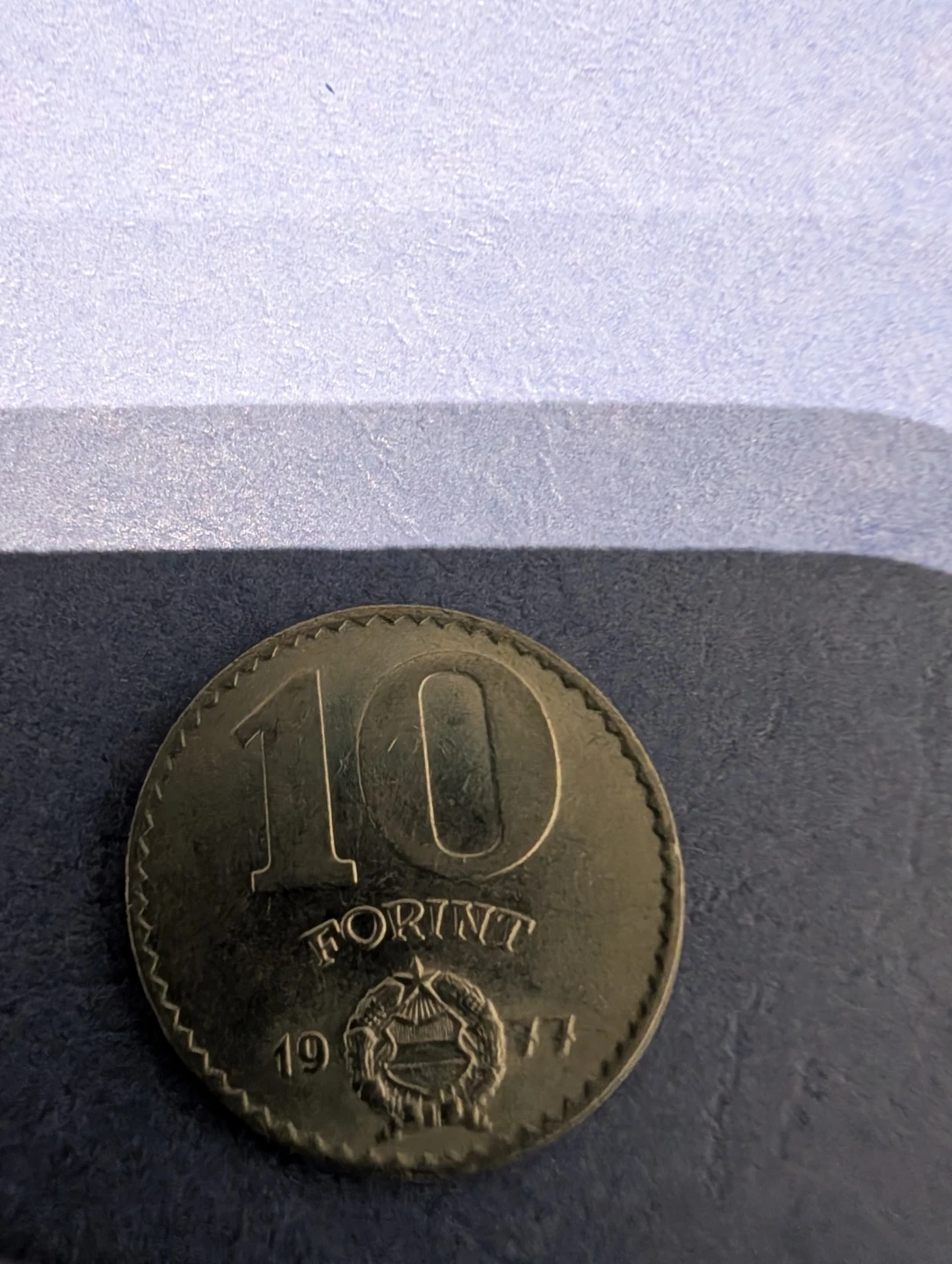 1977 Hungarian 10 Forint Coin - photo 2