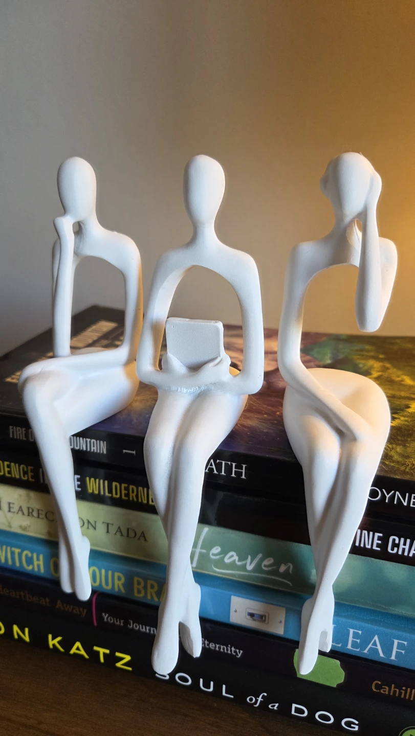 Abstract Sitting Thinking Figurines Set of 3 – Matte White *new - photo 3