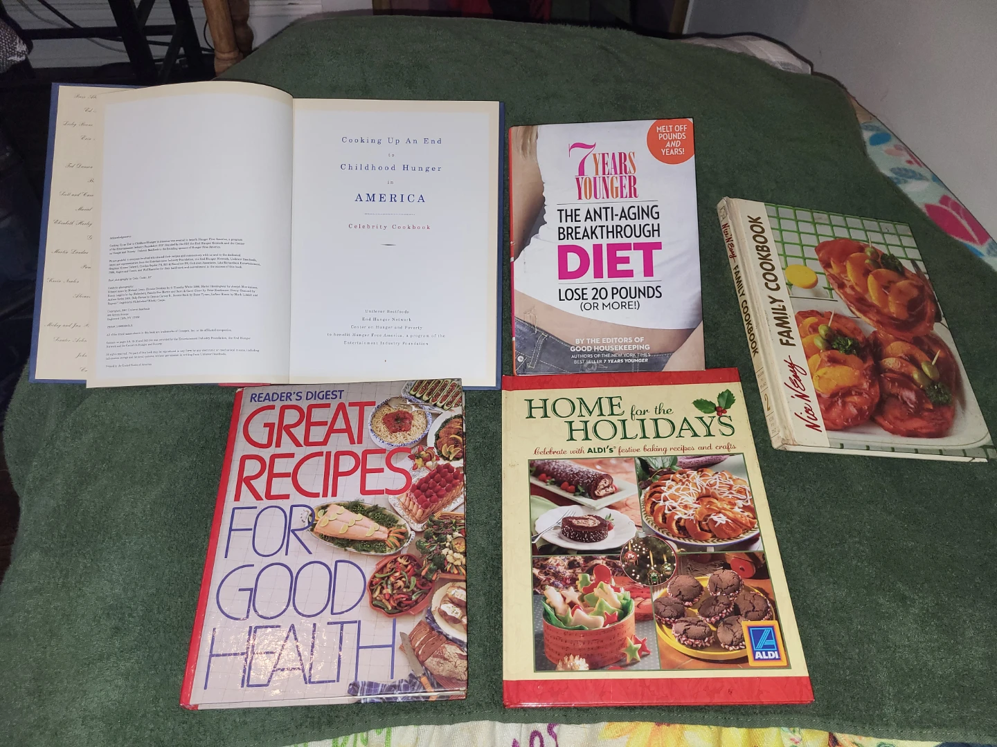 Set of 4 Assorted Cookbooks
