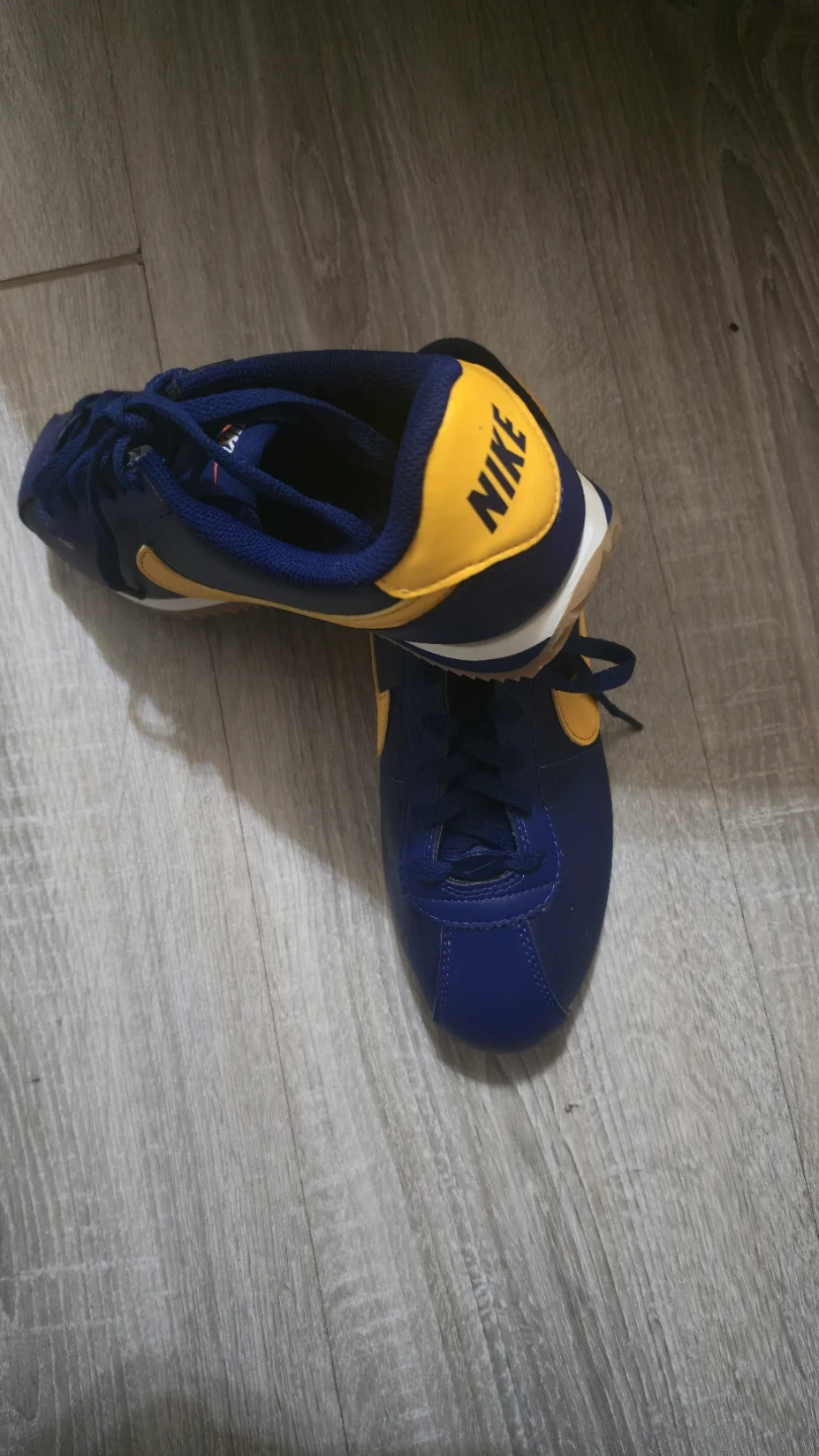 Nike Cortez Sneakers Blue and Yellow - photo 3