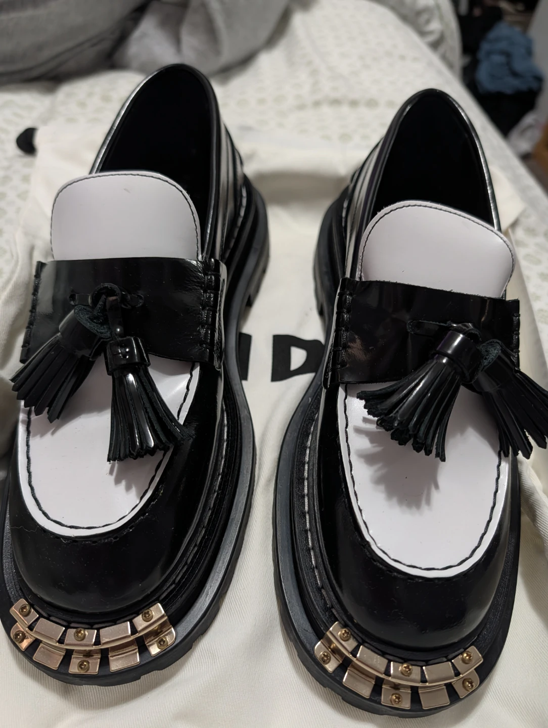 SANDRO Black and White Tassel Loafers with Gold Detail - photo 3