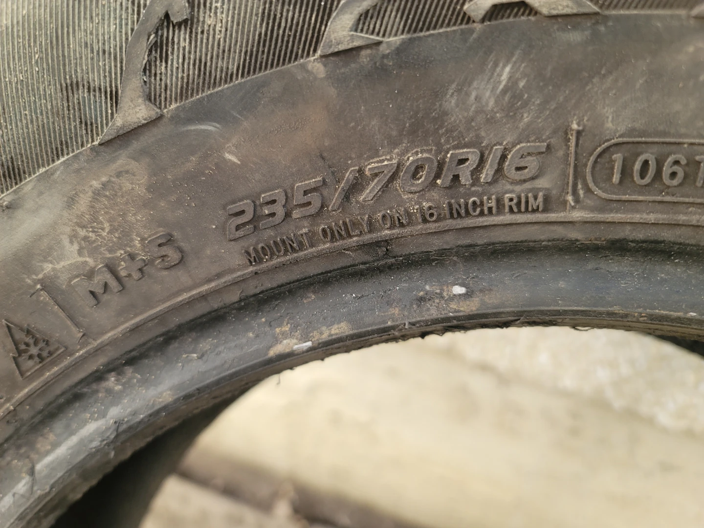 2 Hercules Avalanche Tire 235/70R16