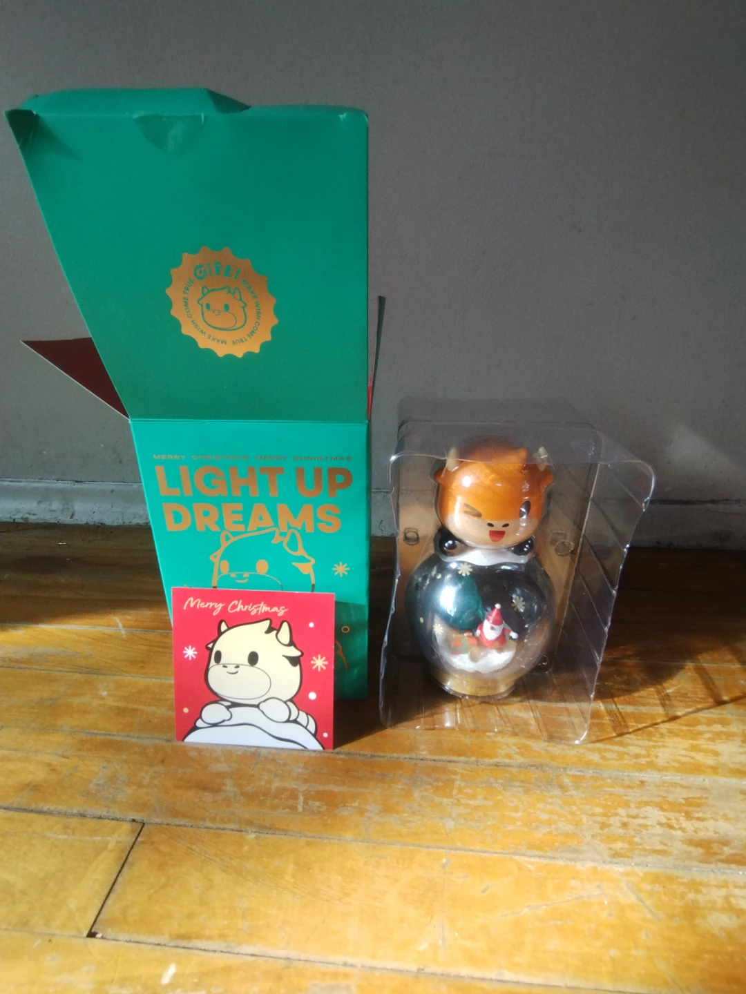 Futu Niuniu Limited Edition Christmas Gift– Brand New with Box!