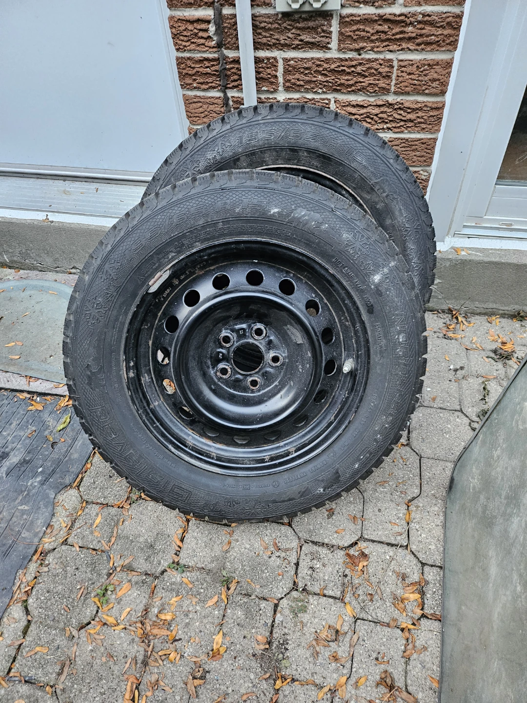 Gislaved NordFrost5 Winter Tire + Rims 195 65 R15 see descr - photo 4