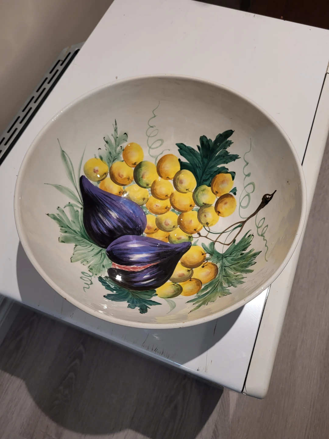 Large ceramic fruit bowl