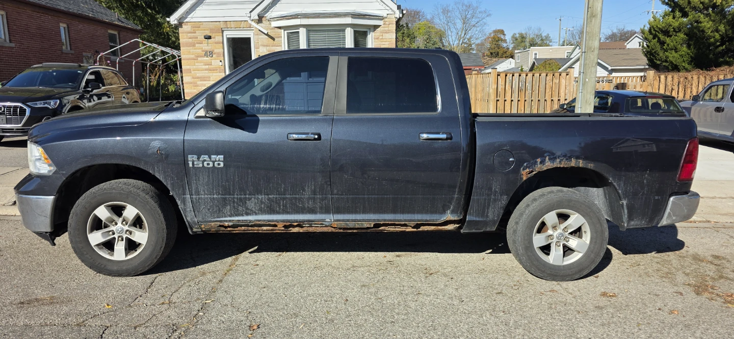 Ram 1500 4x4 Truck - photo 4