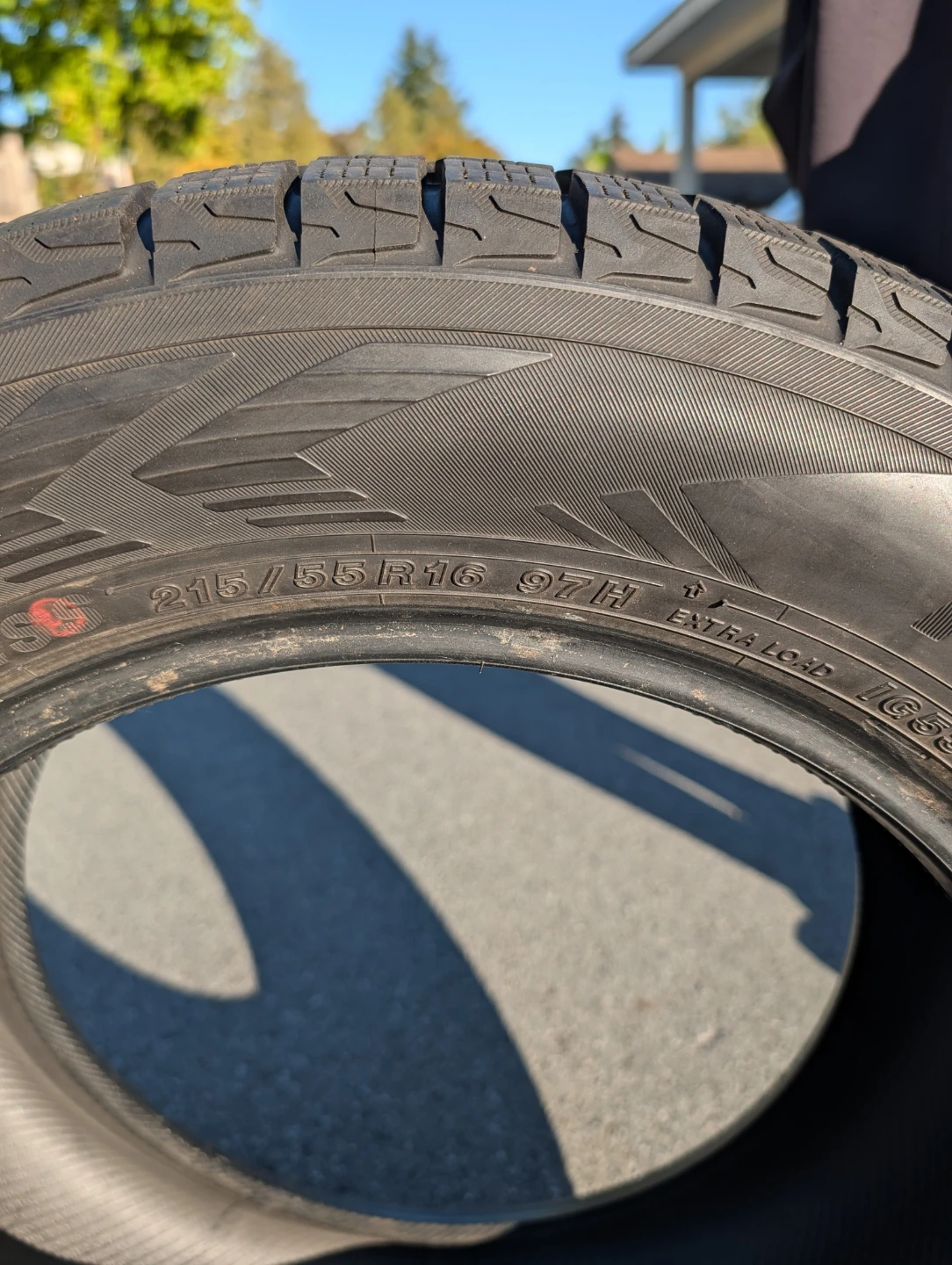 Yokohama iceGUARD iG53 Winter Tire 215/55R16