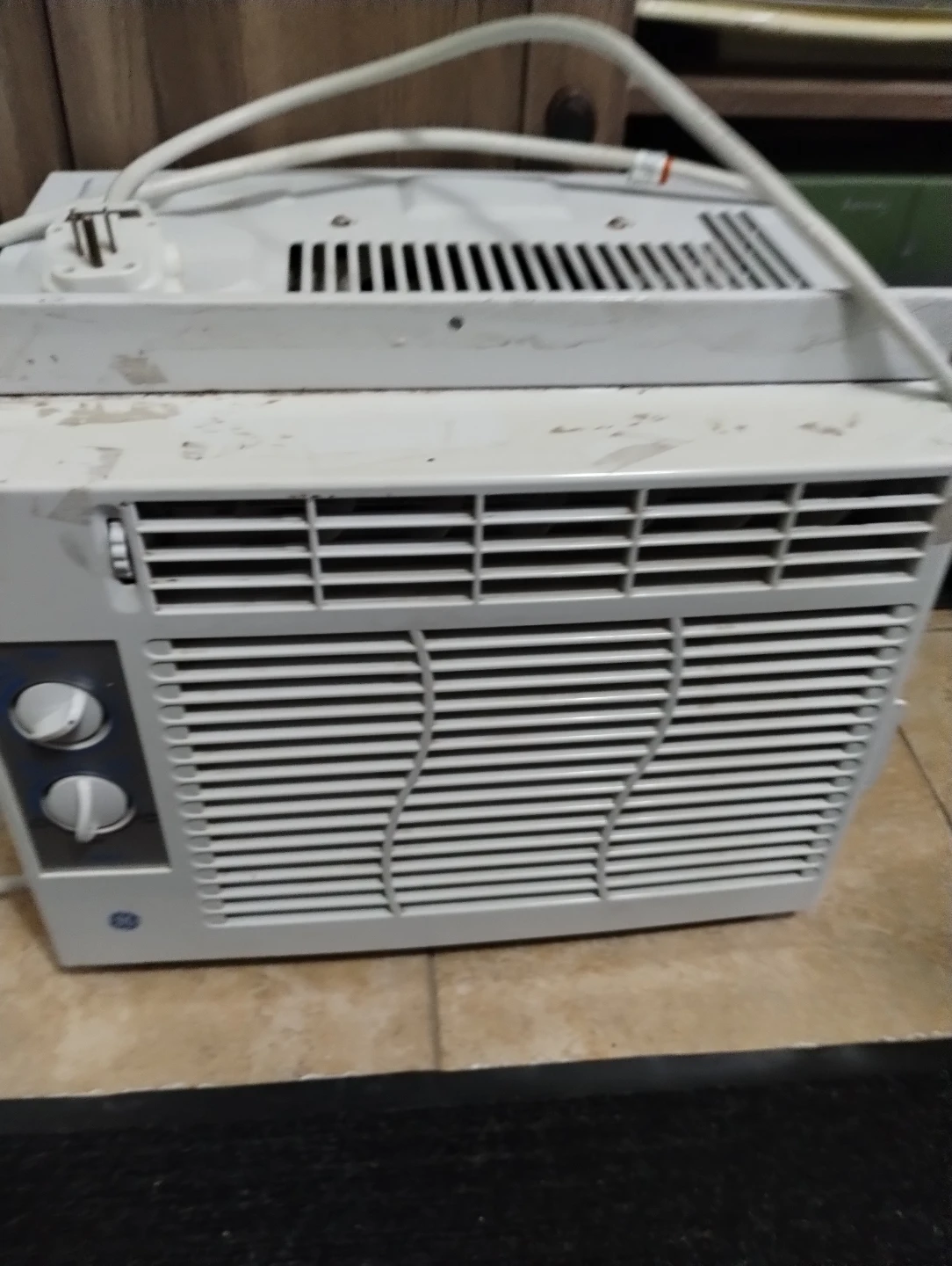 GE Window Air Conditioner - photo 2