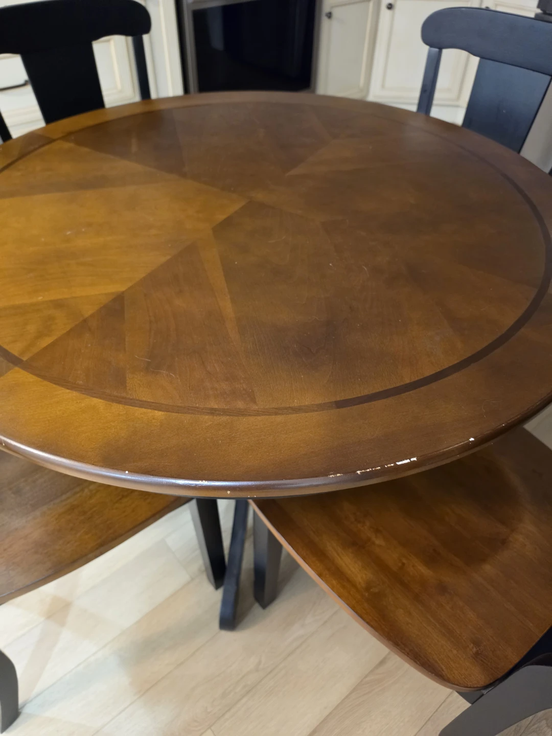 Round Wood Dining Table with 4 chairs, 42" Round - photo 4